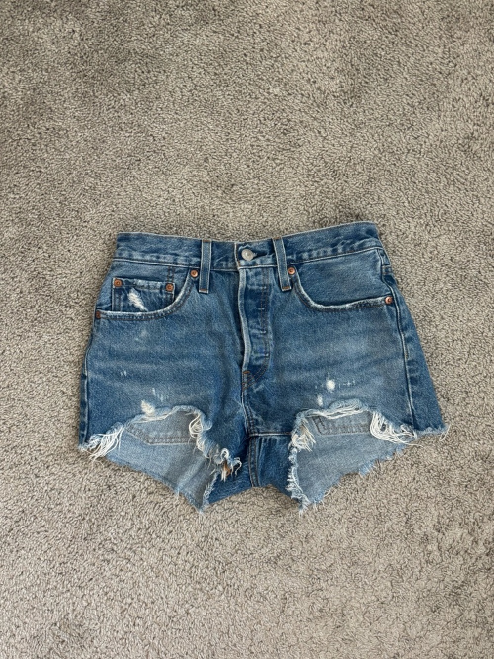 High-Rise Levi’s Jean Shorts